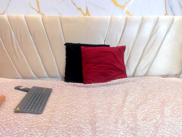 sweetemily-x live cam on BongaCams