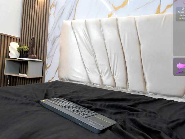 sweetemily-x live cam on BongaCams