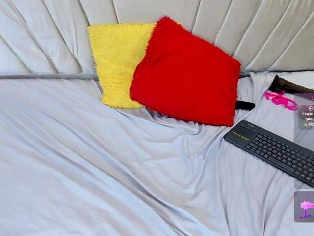 sweetemily-x live cam on BongaCams