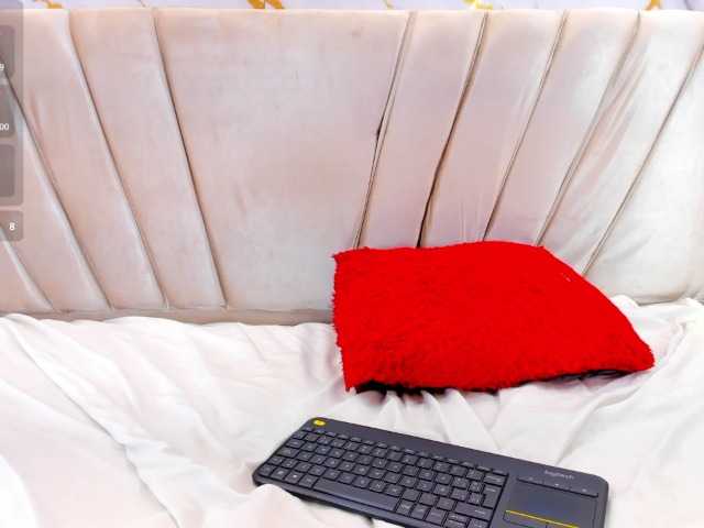 sweetemily-x live cam on BongaCams