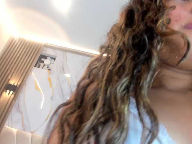 sweetemily-x live cam on BongaCams