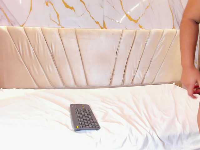 sweetemily-x live cam on BongaCams