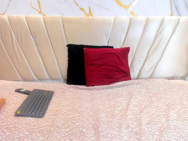 sweetemily-x live cam on BongaCams