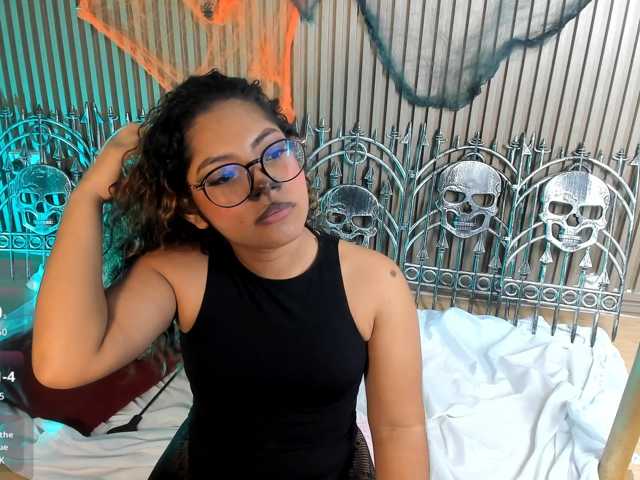 sweetemily-x live cam on BongaCams