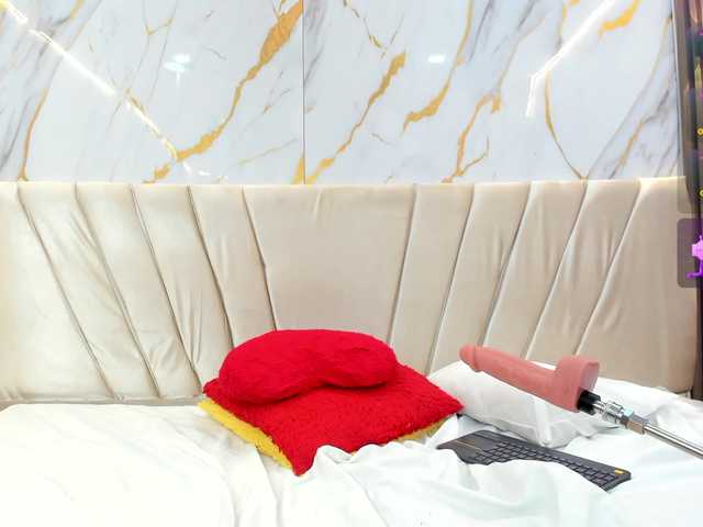 sweetemily-x live cam on BongaCams