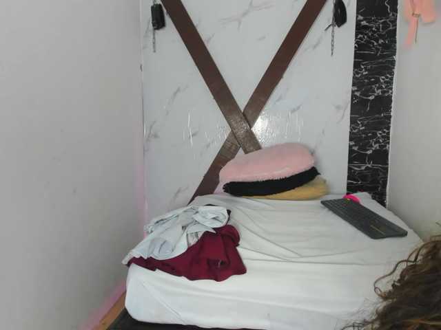 sweetemily-x live cam on BongaCams