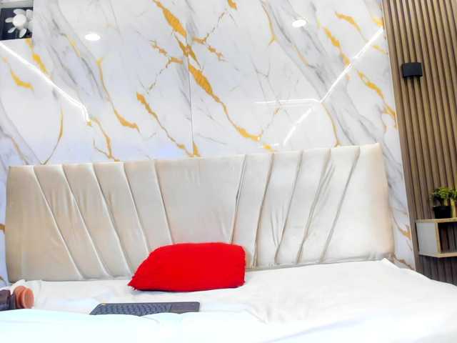 sweetemily-x live cam on BongaCams