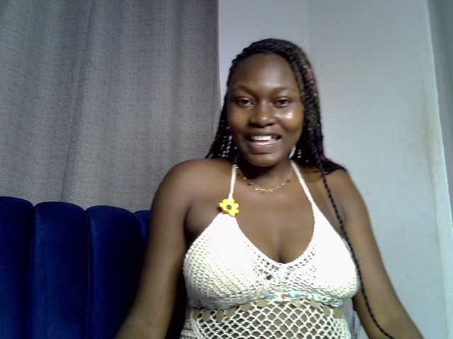 Sexytasha live cam on BongaCams