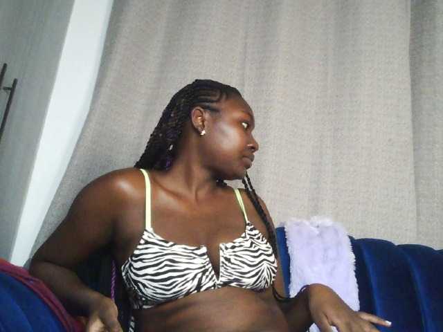 Sexytasha live cam preview