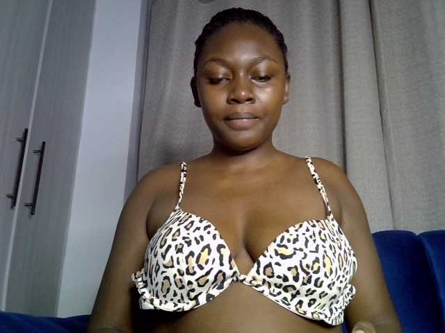 Sexytasha live cam on BongaCams