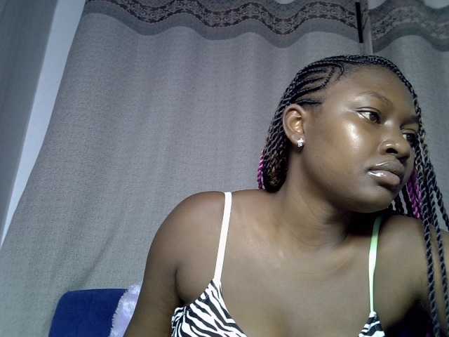 Sexytasha live cam preview
