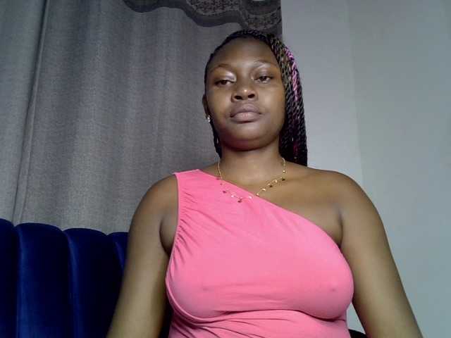 Sexytasha live cam on BongaCams