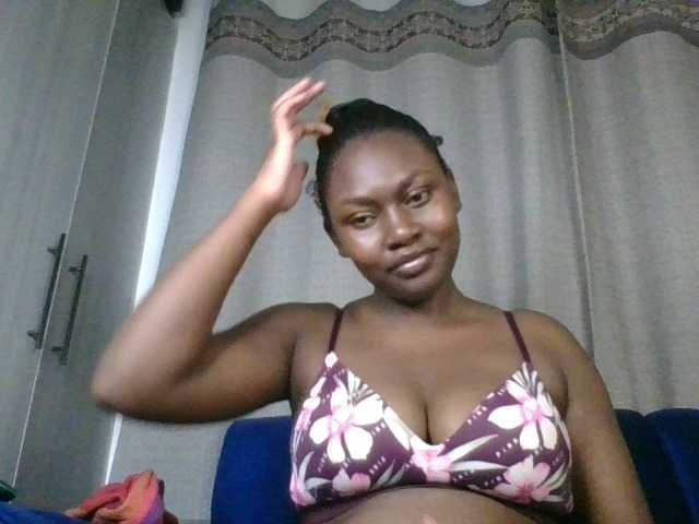 Sexytasha live cam on BongaCams