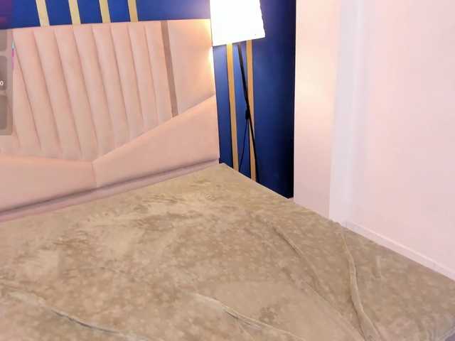 Sophie-Gomez live cam on BongaCams