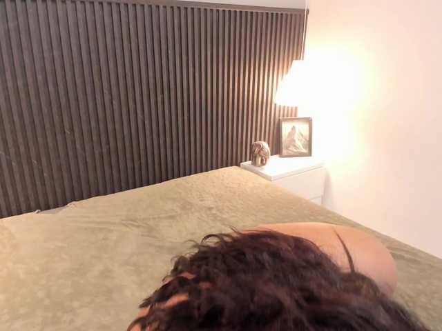 Sophie-Gomez live cam on BongaCams