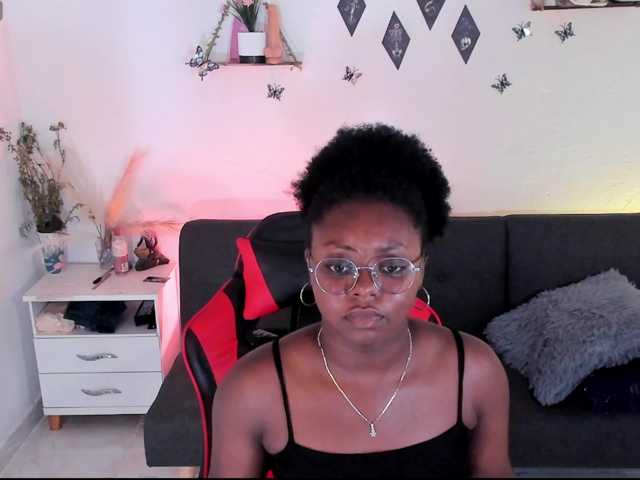 staicy26 live cam on BongaCams