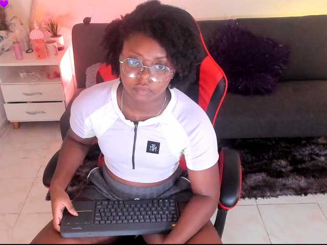 staicy26 live cam on BongaCams