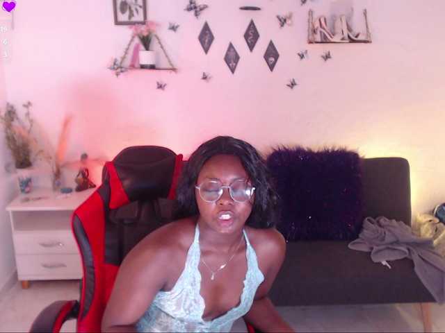 staicy26 live cam on BongaCams