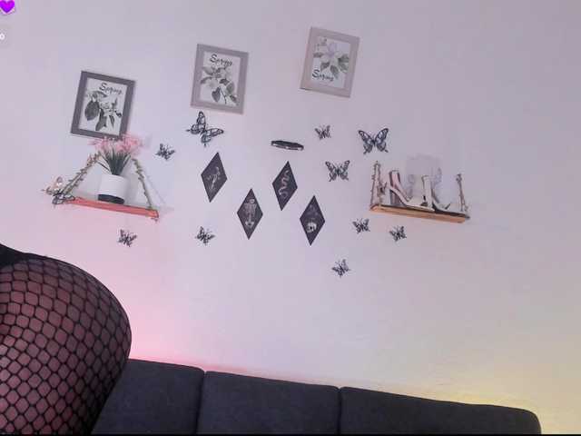staicy26, en directo ahora en BongaCams