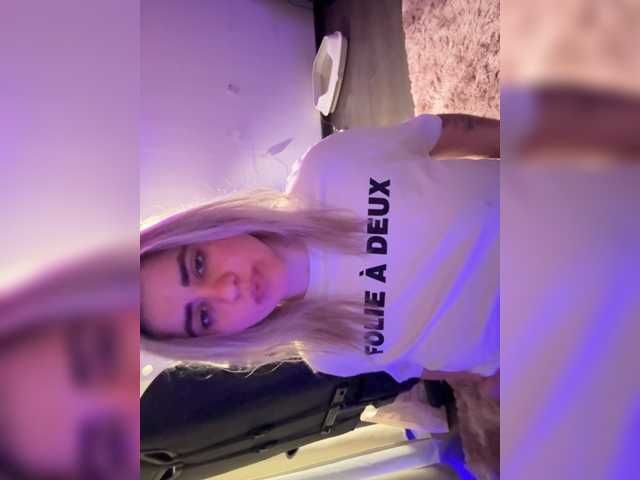 Nika-Licka live cam on BongaCams