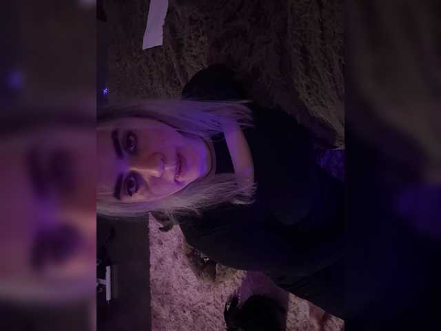 Nika-Licka live cam on BongaCams