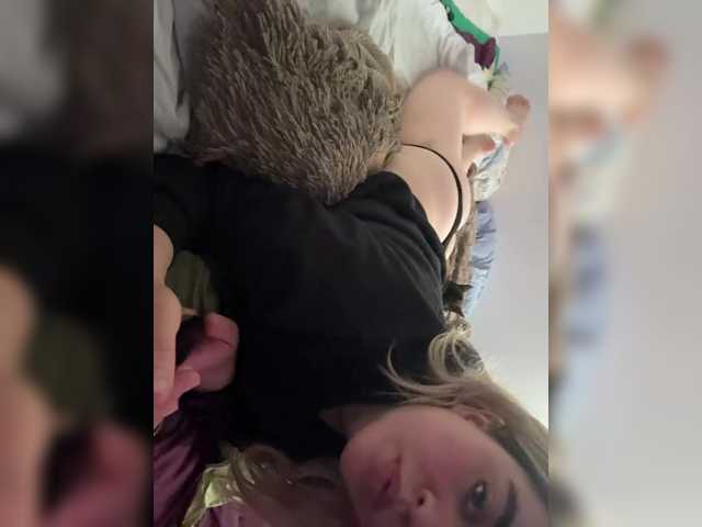 Nika-Licka live cam on BongaCams