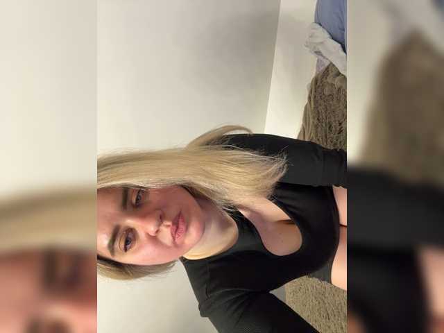 Nika-Licka live cam on BongaCams