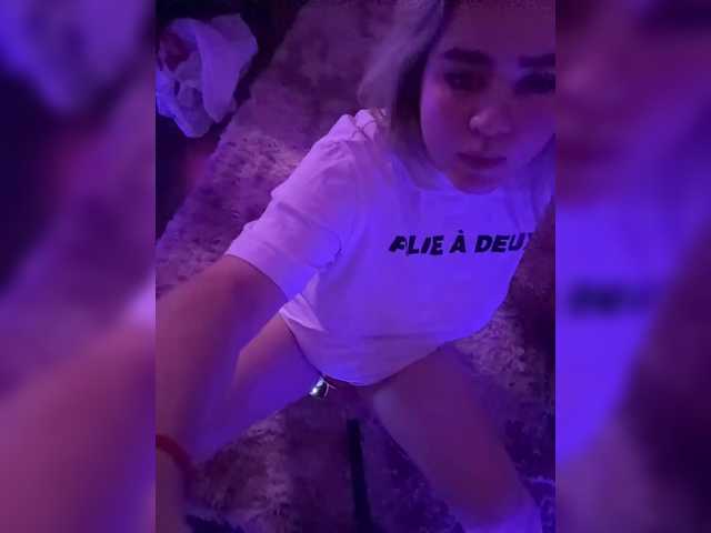 Nika-Licka live cam on BongaCams