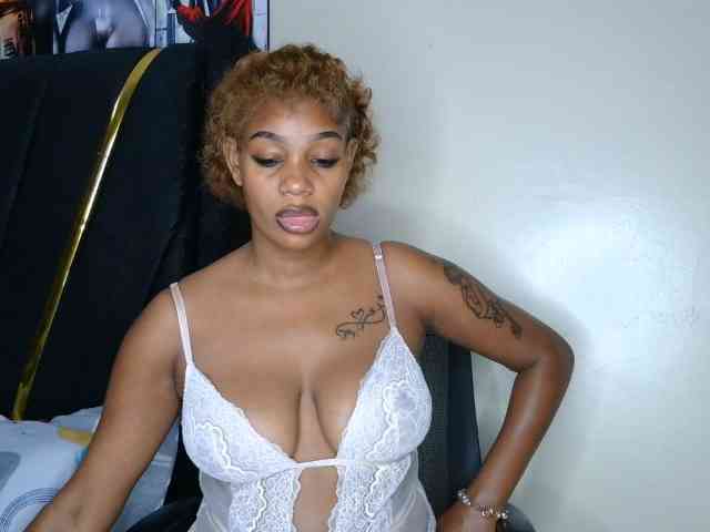 squishy394170 webcam