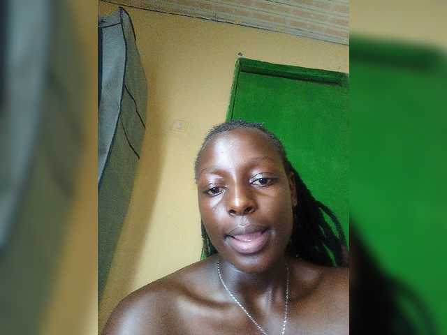Paula2a live cam on BongaCams