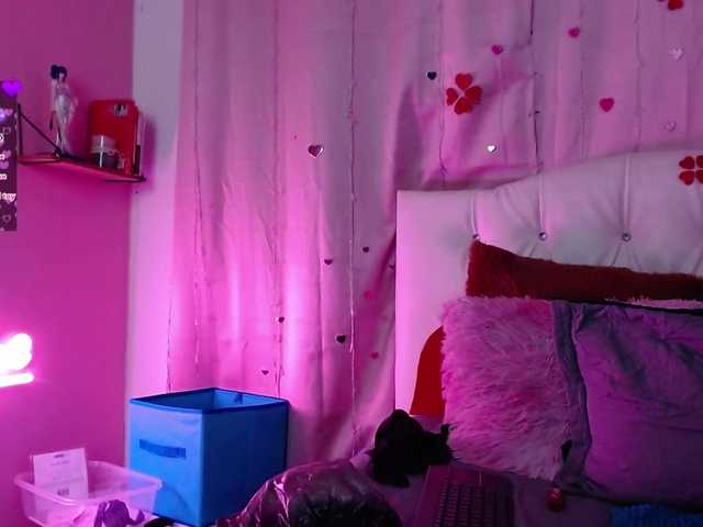 estefania344 live cam on BongaCams