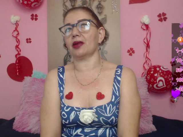 estefania344 live cam on BongaCams