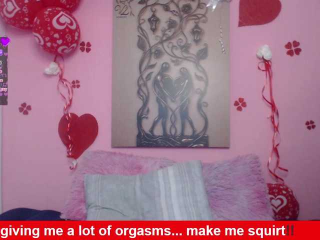 estefania344 live cam on BongaCams