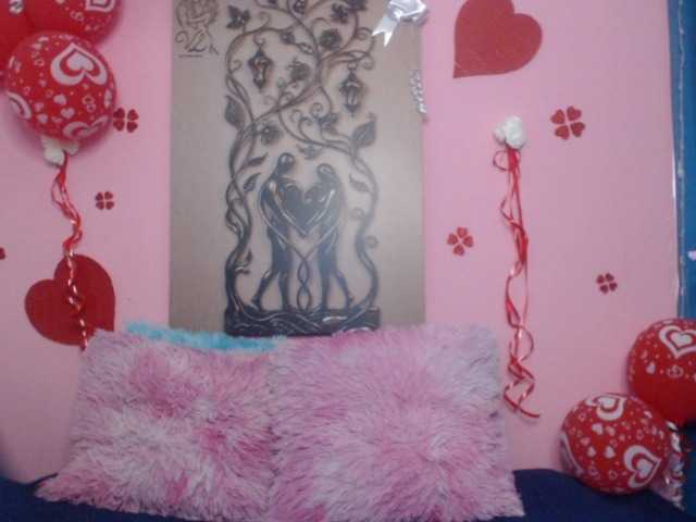 estefania344 live cam on BongaCams