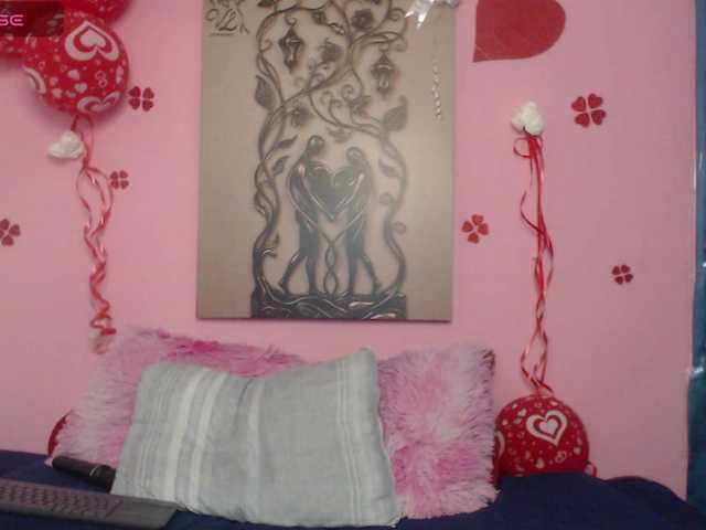 estefania344 live cam on BongaCams