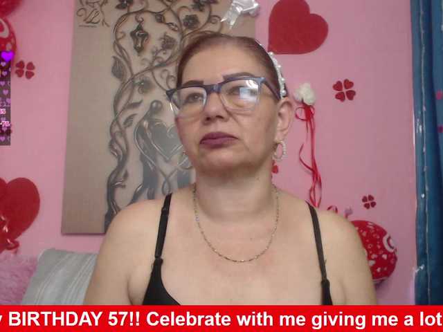 estefania344 live cam on BongaCams