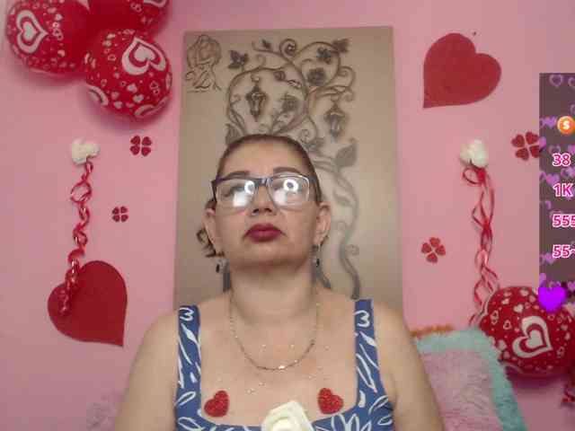 estefania344 webcam