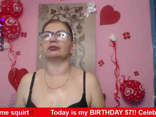 estefania344 webcam