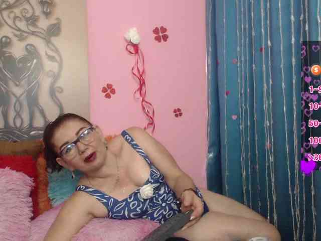 estefania344 webcam
