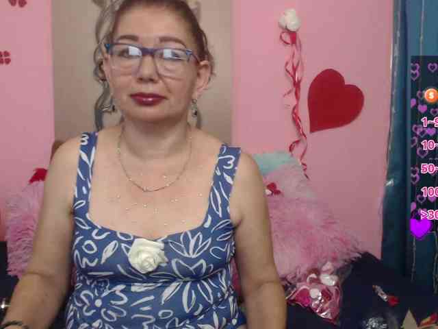 estefania344 webcam