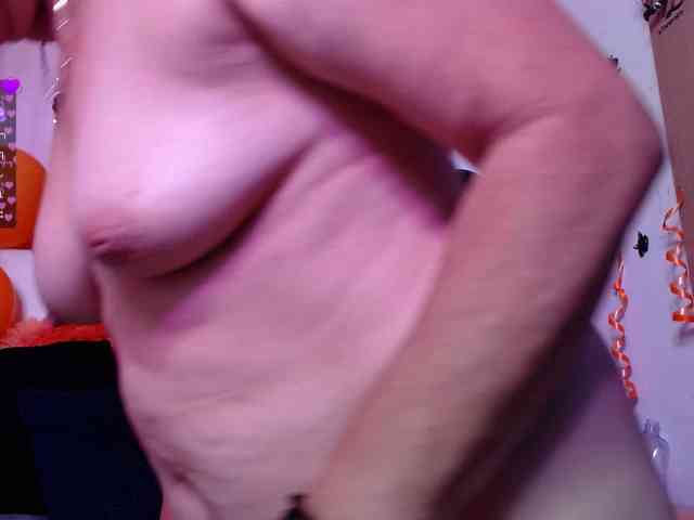 estefania344 webcam