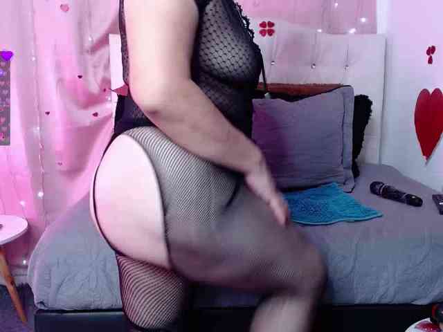 estefania344 webcam