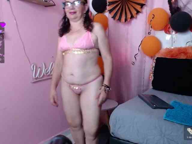 estefania344 webcam