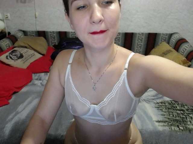 LovelyLika live cam preview