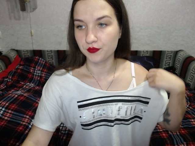 LovelyLika live cam on BongaCams