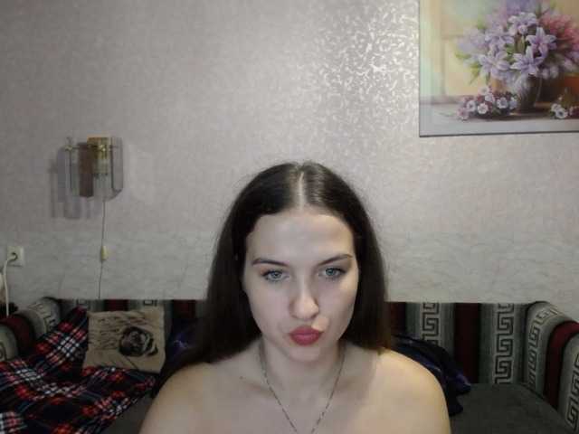LovelyLika live cam on BongaCams