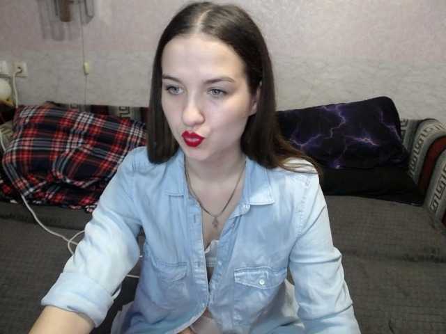 LovelyLika live cam preview