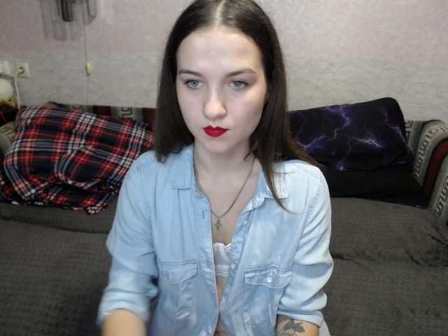 LovelyLika live cam preview