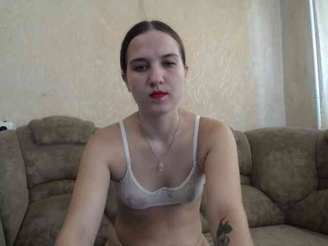 LovelyLika webcam