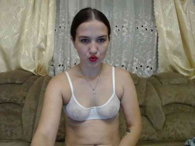 LovelyLika webcam